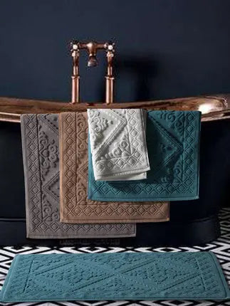  bath mats and towels for the bathroom from ramble and roam co