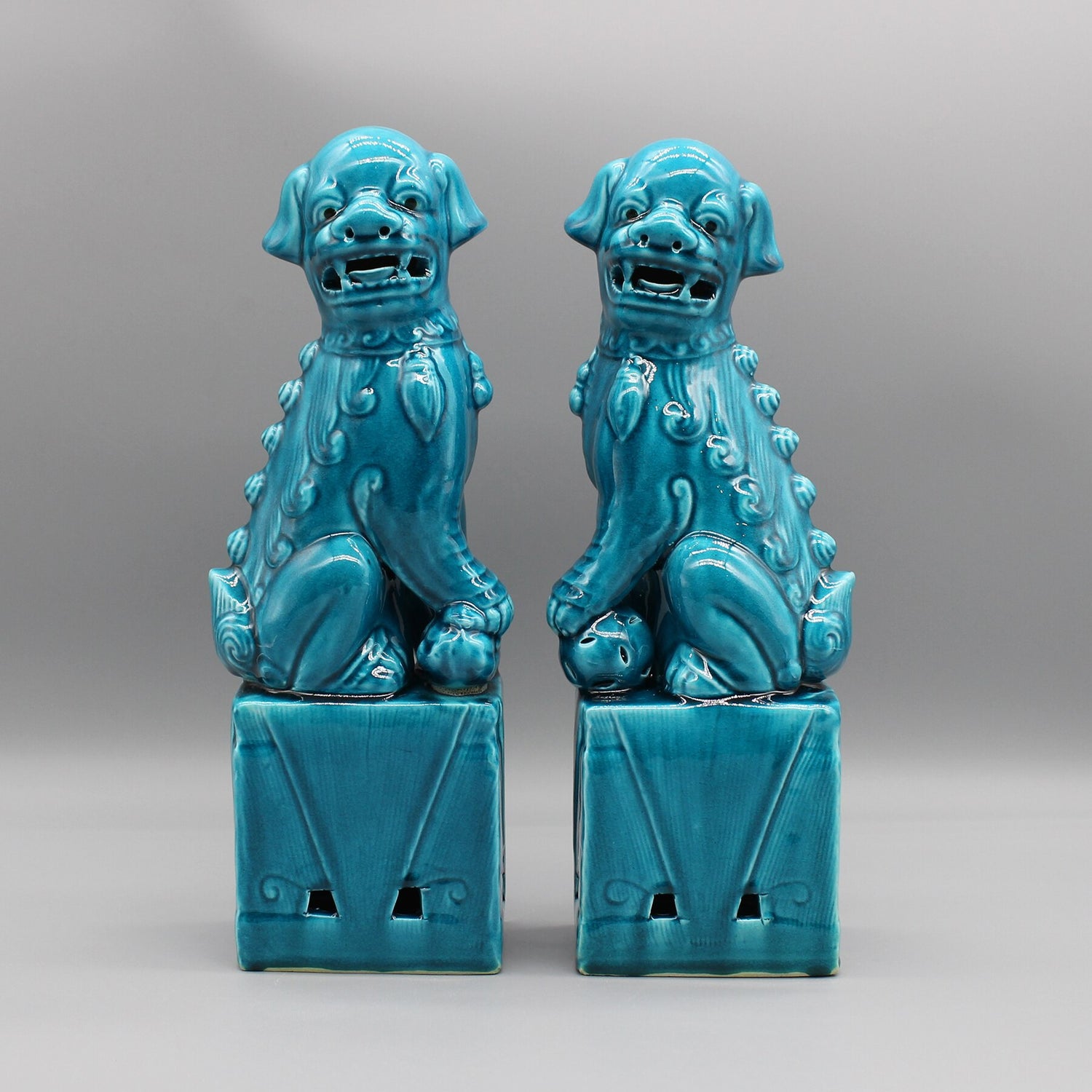 Pair of Foo Dogs, ceramic scultpure