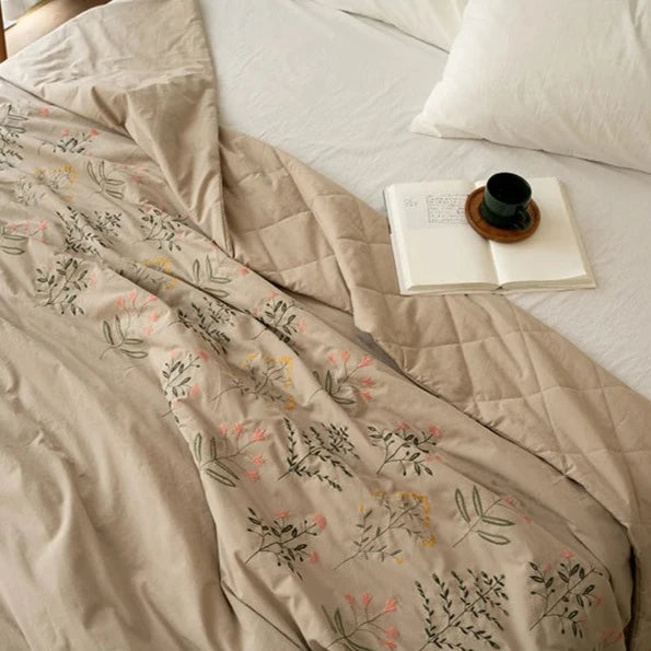 Lightweight Summer Embroidered Quilts