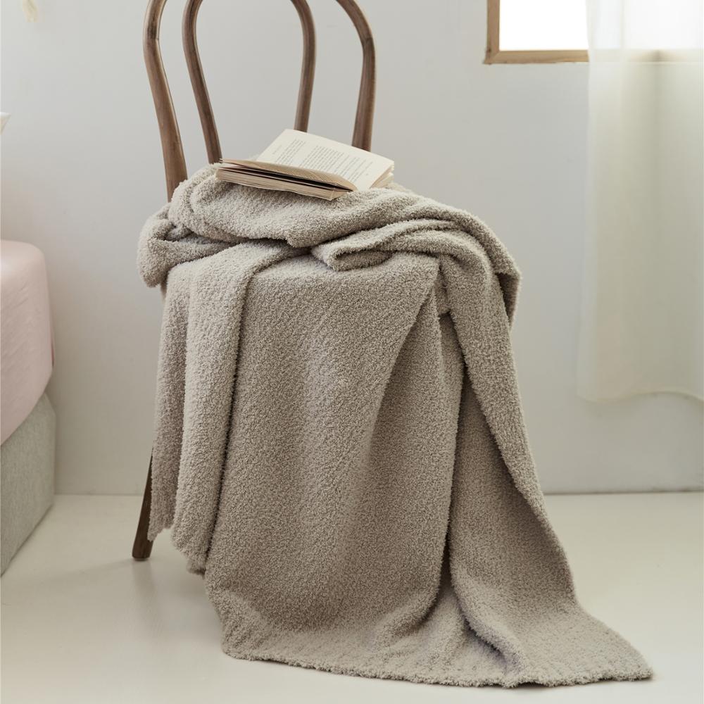 Cozy Coral-Fleece Blanket Ramble &amp; Roam