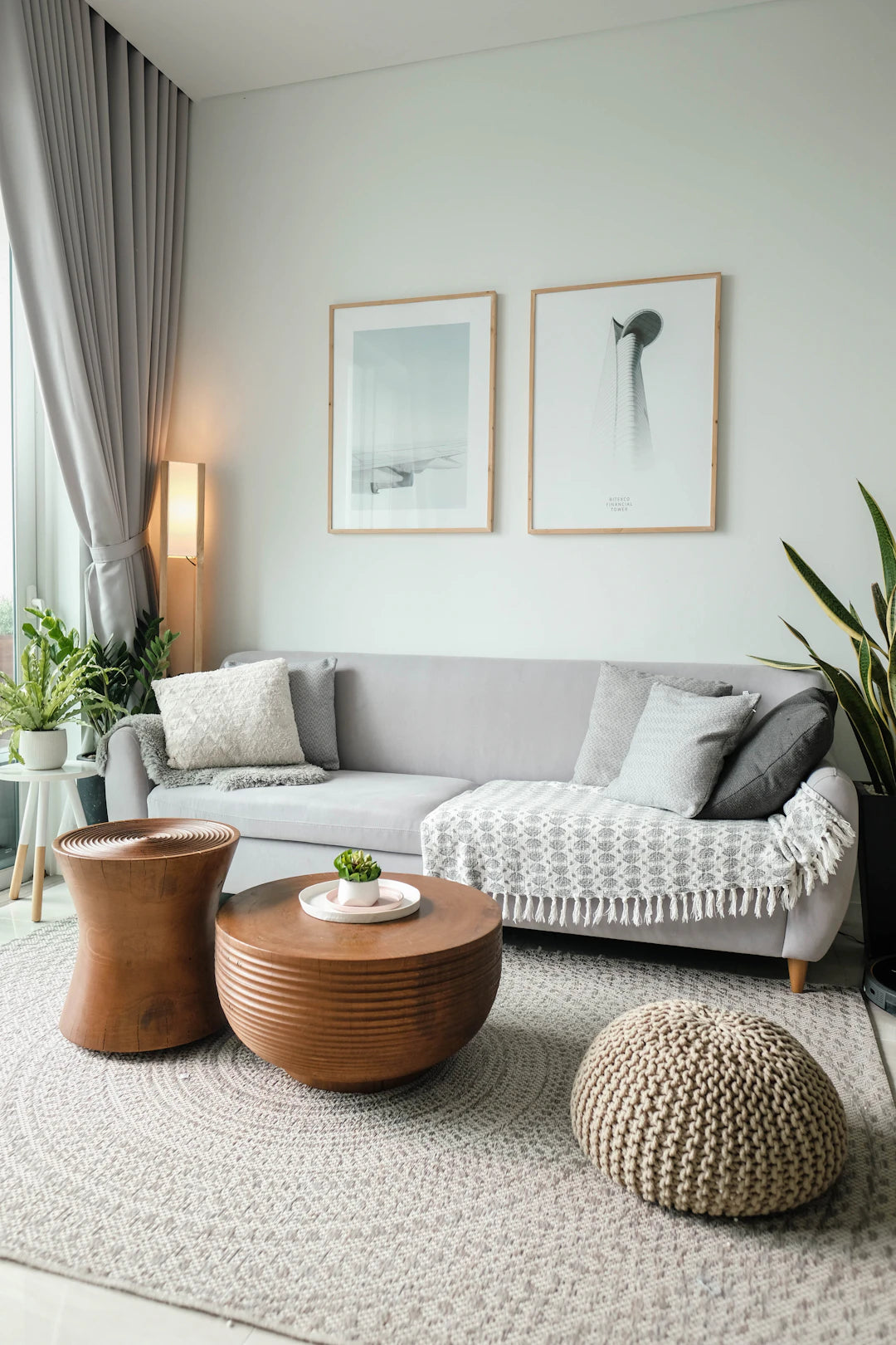 Accessorizing a Maximalist Space Balance Without Clutter