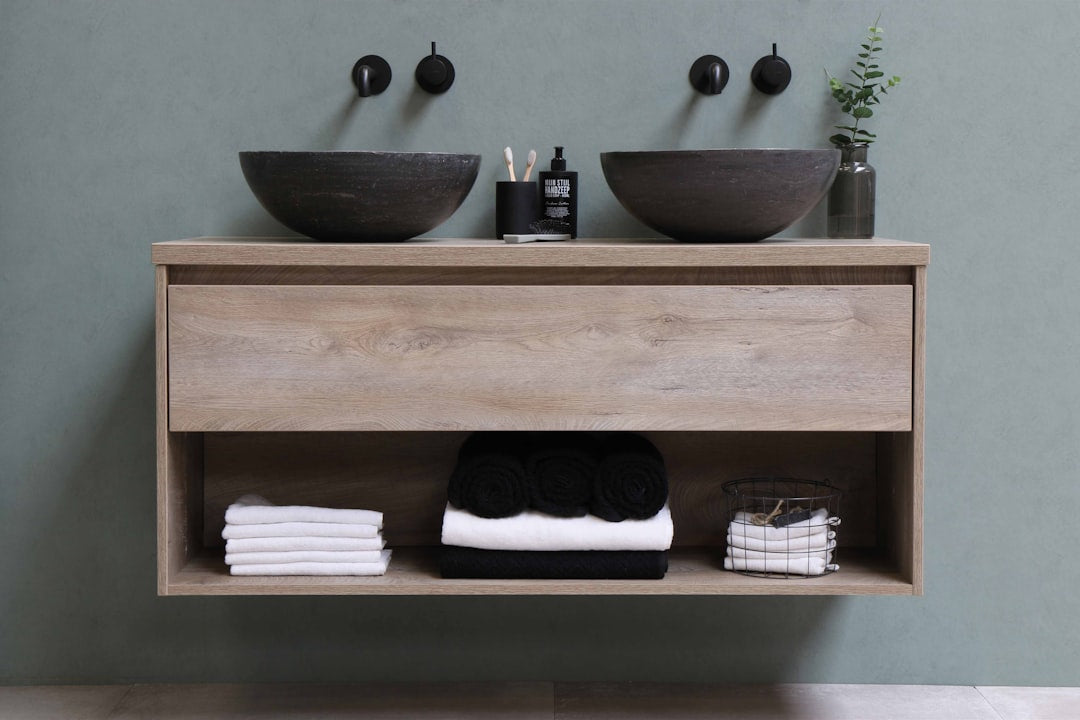 Bathroom Bliss: Transforming Your Space with Decor