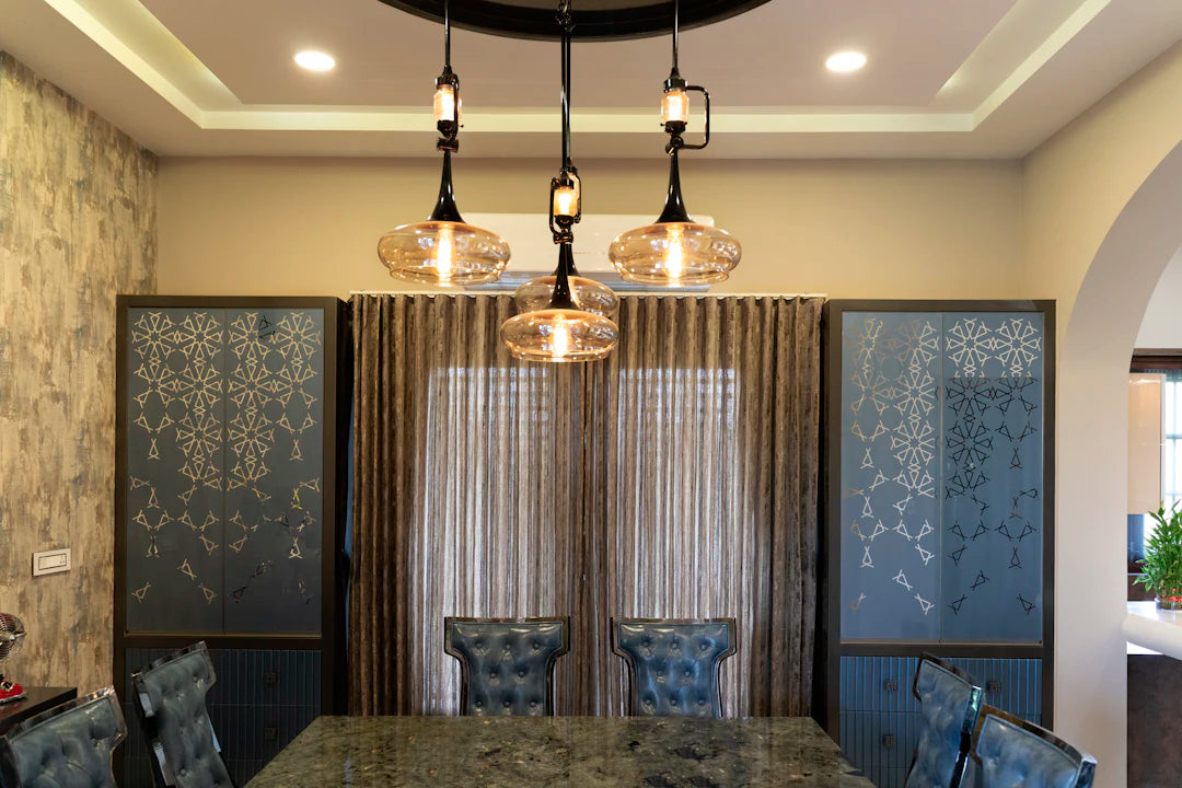 Dining Room Maximalism Create a Vibrant Atmosphere