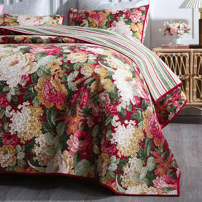 Bold Garden Quilt Reversible Bedding Set