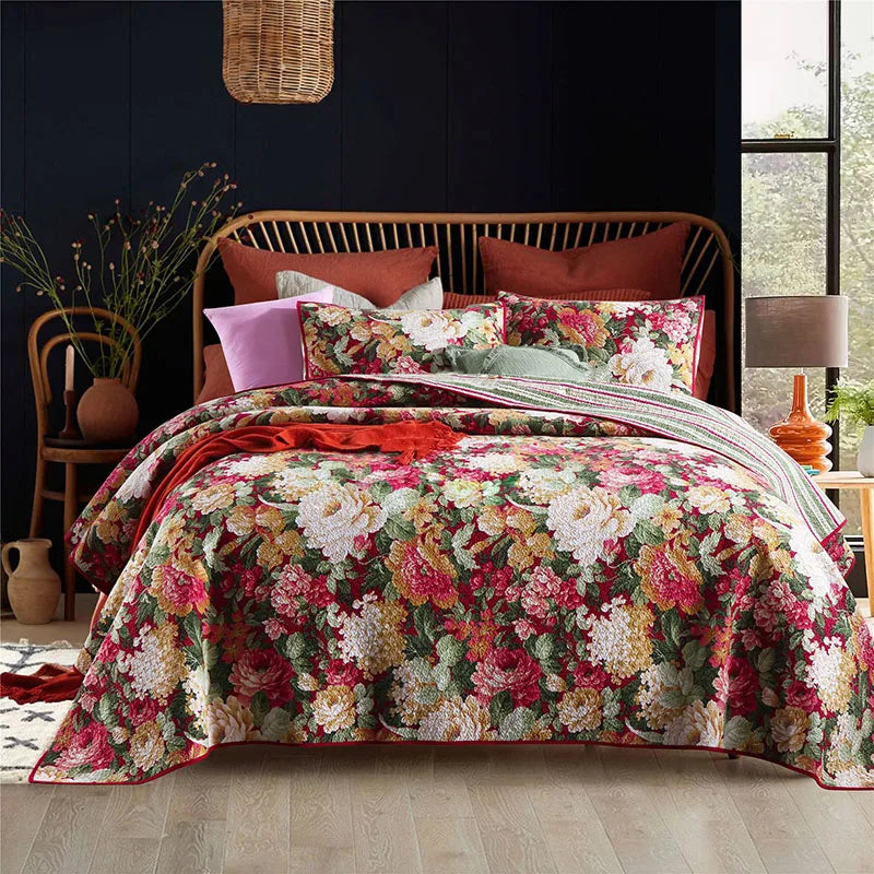 Bold Garden Quilt Reversible Bedding Set