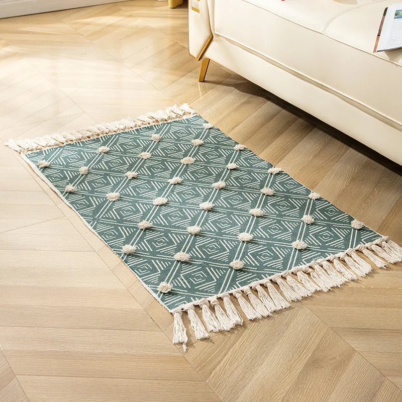 Tufted Hand Fringed Bath Mat