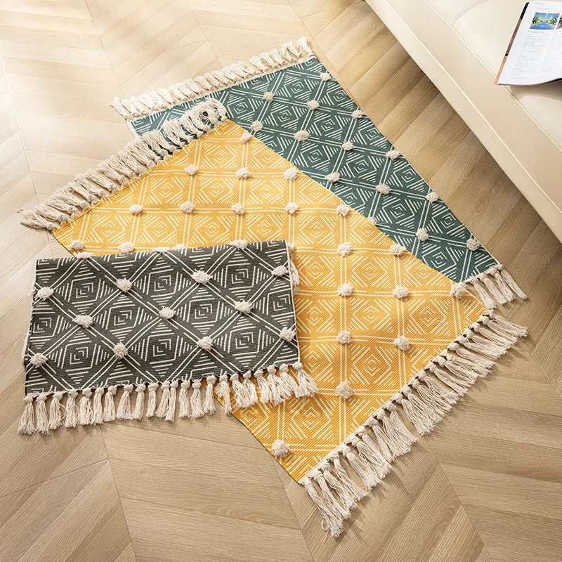 Tufted Hand Fringed Bath Mat