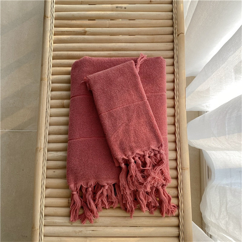 Tassel discount bath towels